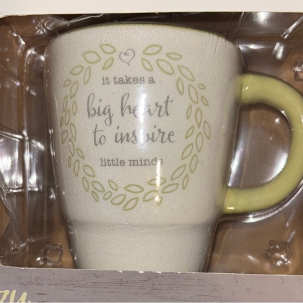 Precious Moments Cream and Yellow Botanical Wreath Mug